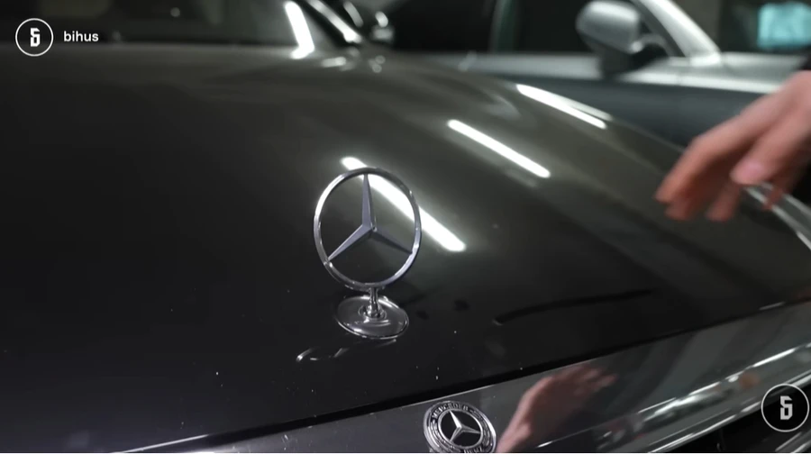 ЗМІ: Торік 10 нардепів оновили свій автопарк елітними автівками майже на 100 млн гривень