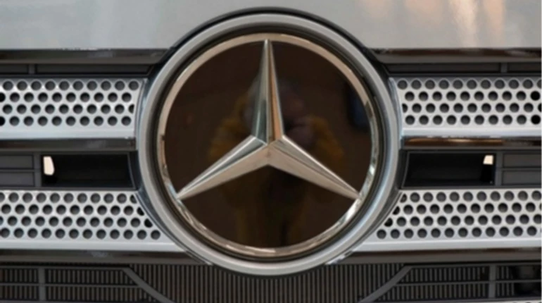 Власники елітних автівок на чверть збільшили сплату податків