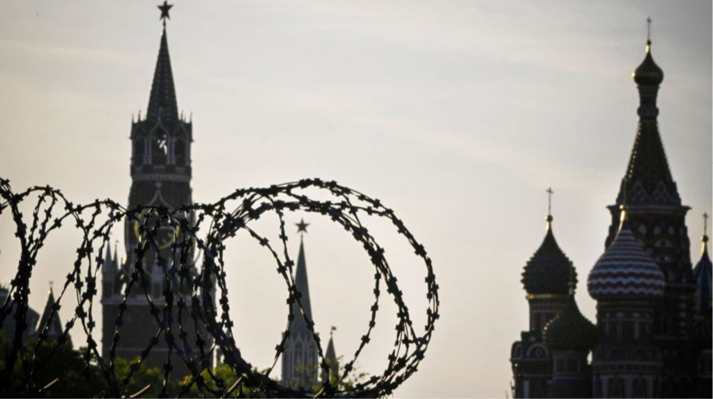 Russian oligarchs move billions abroad for fear of asset confiscation
