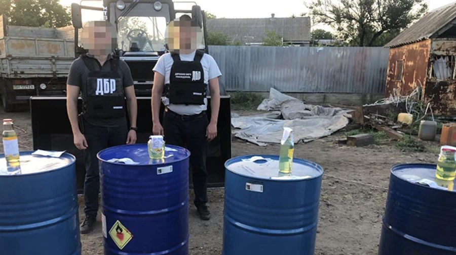 Командир взвода ПВО в Одесской области продал налево почти весь дизель подразделения - ГБР