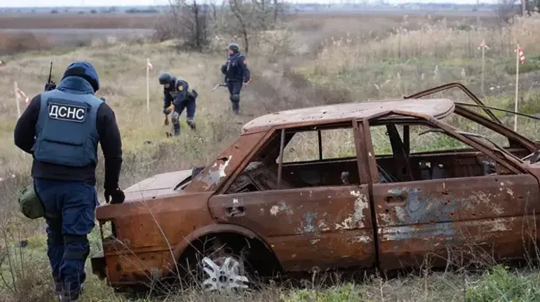 Decades and billions of dollars. When will Ukrainian fields and cities be cleared of mines?