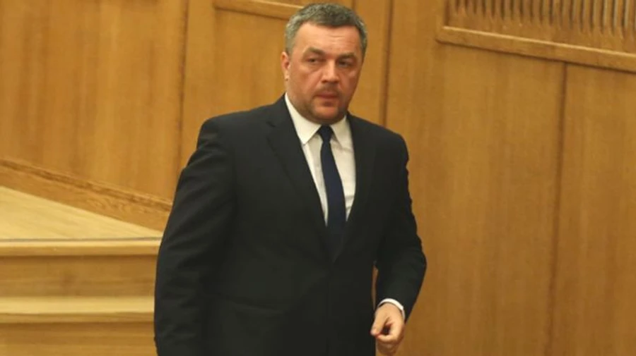 Двух львовян засудили за поджог машины экс-главы Генпрокуратуры. Их оскорбила его езда