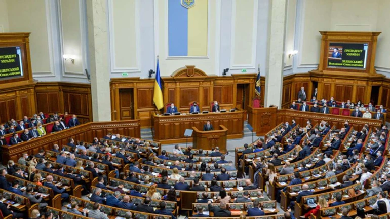 В Раду внесут компромиссный проект о лжи в декларации: там есть ограничение свободы