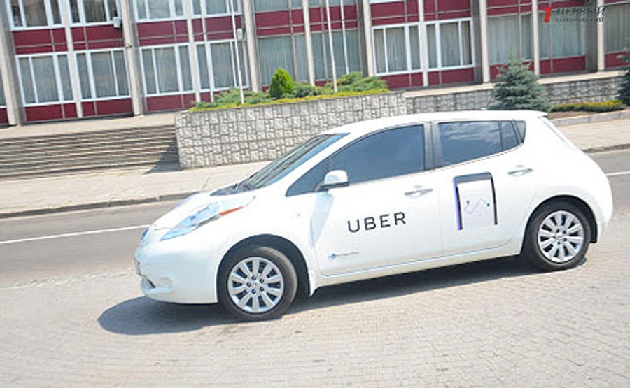 Uber безкоштовно возитиме лікарів на роботу – МОЗ