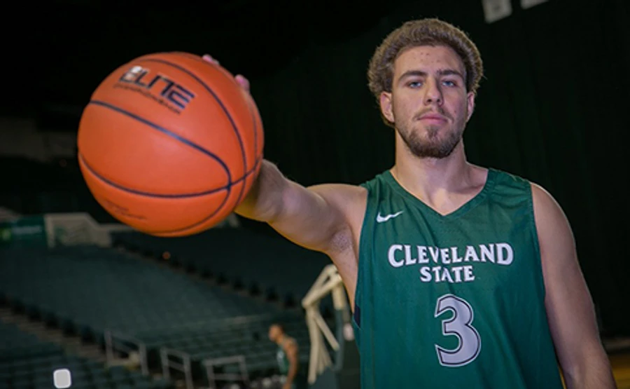 Син Коломойського вчиться у США й займається баскетболом