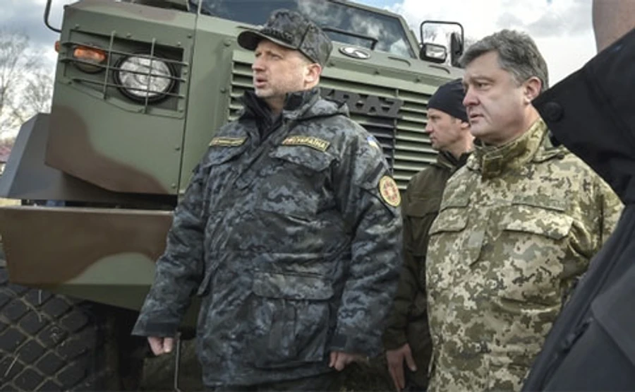 Порошенко доручив розслідувати скандал з ракетами в КНДР