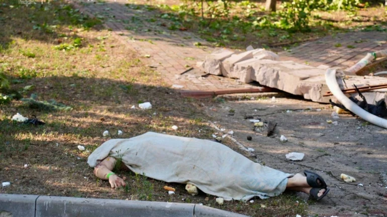 Russians attack Zaporizhzhia district: 2 people killed, 12 injured – photos