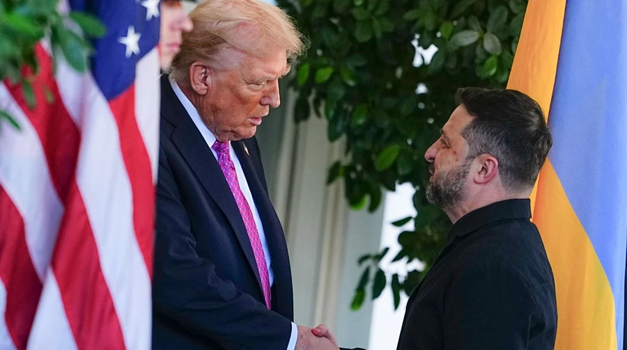 Trump urged Zelenskyy to accept Putin's terms, saying Russia could destroy Ukraine, FT reports