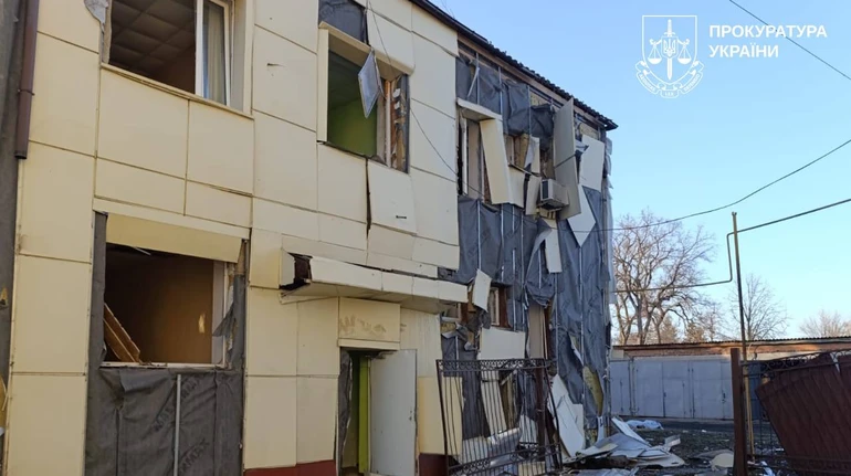 На Харківщині через атаки РФ загинула жінка, постраждали поліцейські й охоронець