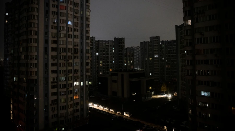 На лівому березі Києва сталася аварія: перебої зі світлом і водою, затримується транспорт