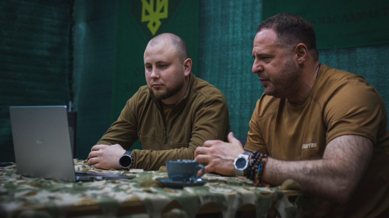 Єрмак продовжує 