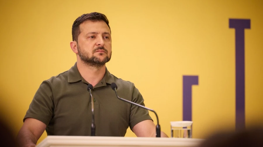 Зеленский хочет, чтобы трехсторонняя встреча Украины, США и РФ состоялась до осени