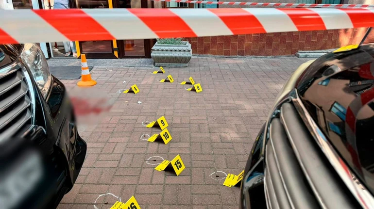 У Києві після стрілянини ловлять озброєного злочинця – поліція