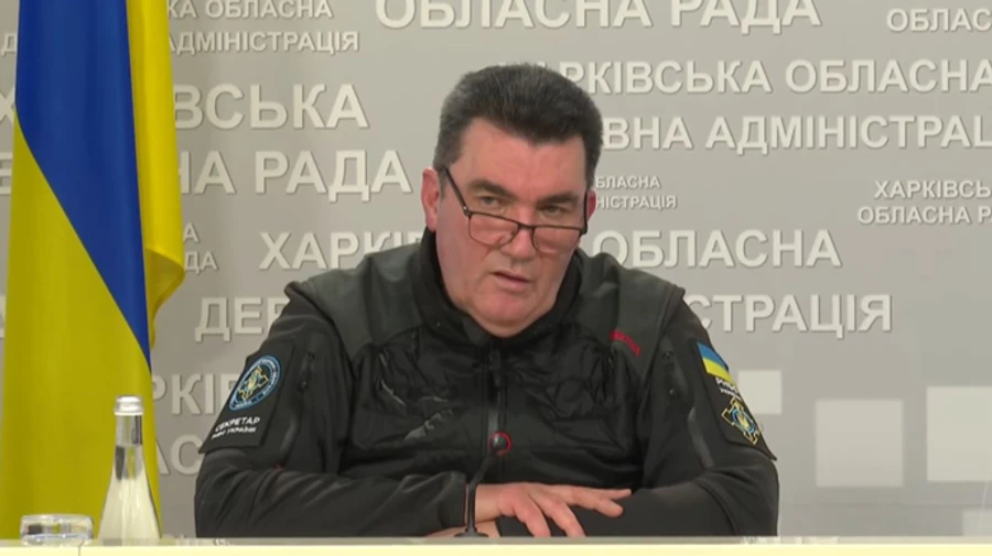 Данілов пояснив, як здійснити мирний план Китаю: Росія капітулює, або виводить війська