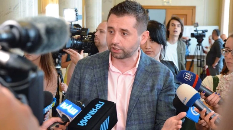 Венедіктову переведуть у дипломати – Арахамія