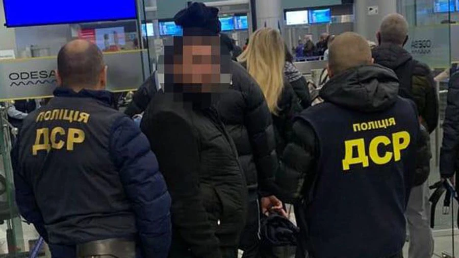 Кримінального авторитета із санкційного списку РНБО видворили у Вірменію