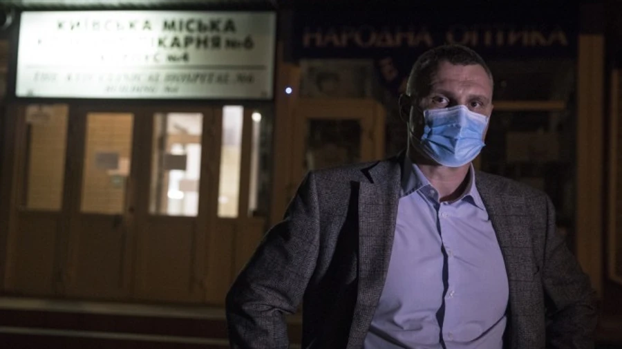 В столичной больнице №6 заполнены все места для больных коронавирусом