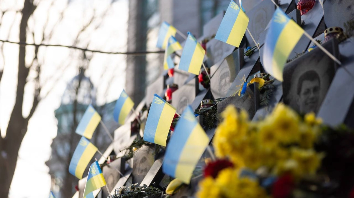 "Ukrainians always defend what is theirs": Zelenskyy honours fallen heroes of 2014 Revolution of Dignity – photos