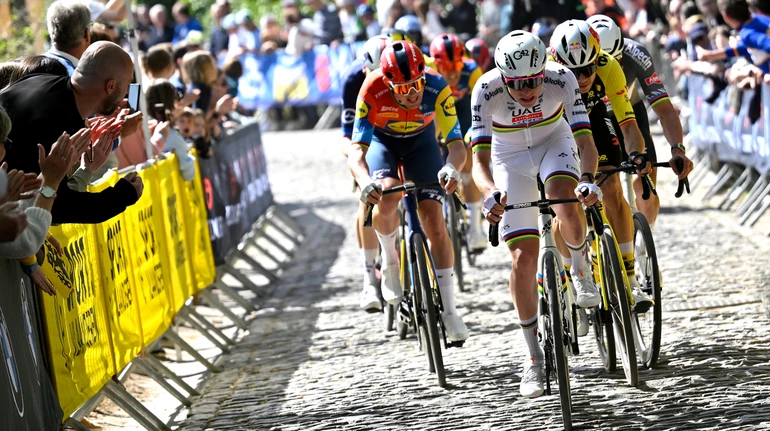 У Бельгії стартувала престижна велогонка Тур Фландрії-2026