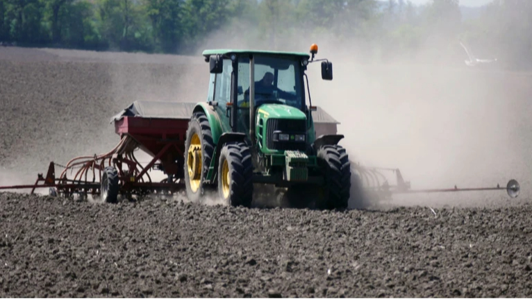 Ukraine will not agree to permanent restrictions on agricultural exports after joining EU, minister says