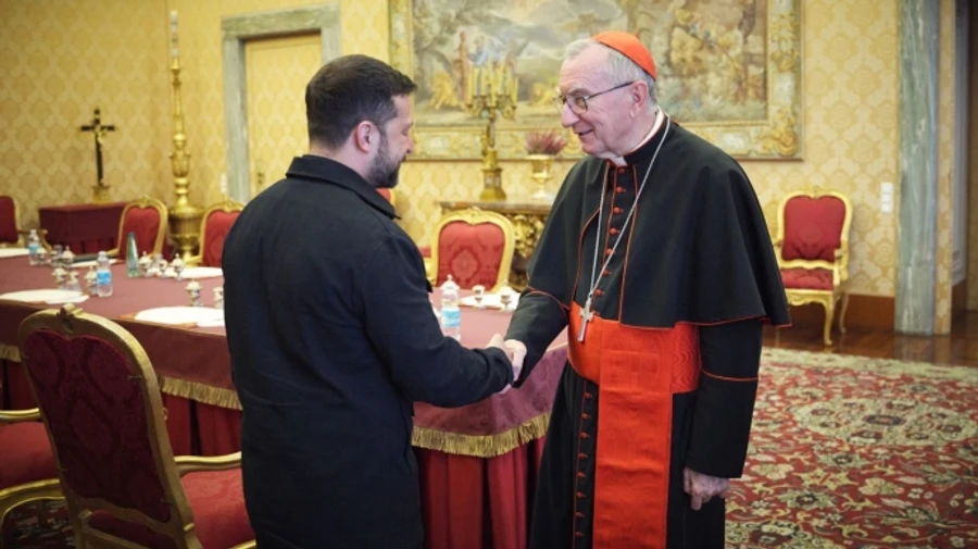 Зеленський обговорив із держсекретарем Ватикану наближення миру в Україні