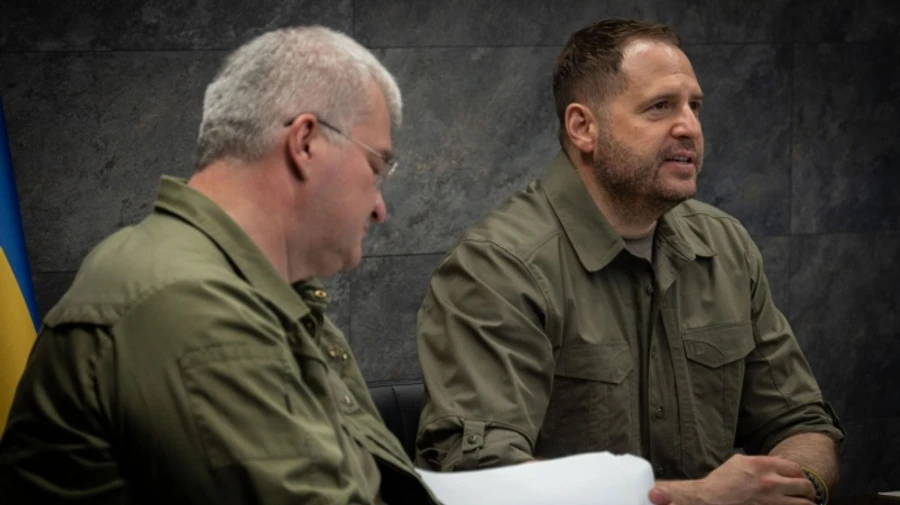 Ермак, Сибига и Умеров прибыли в Париж на встречи с представителями коалиции решительных и США