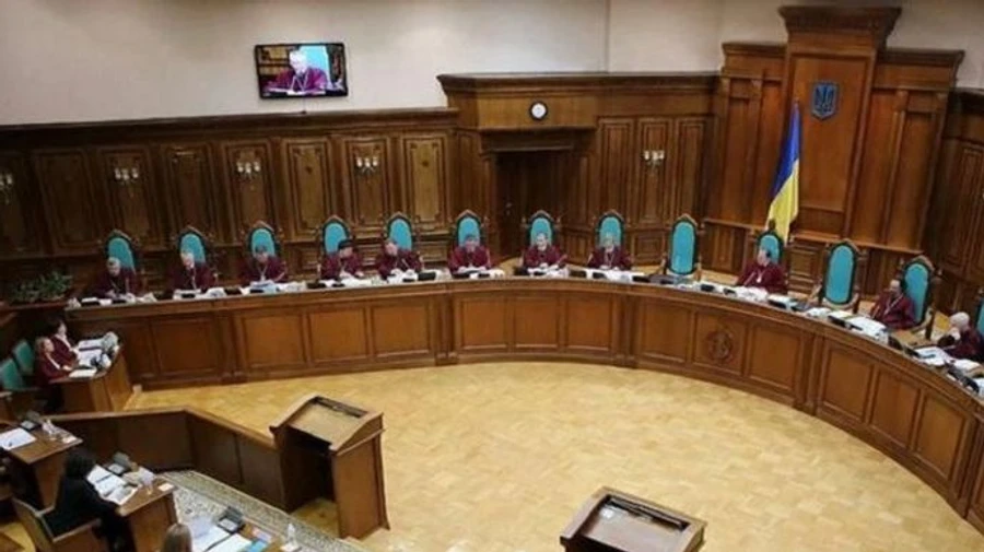 ОПЗЖ с Дубинским и исключенными слугами обжаловали в КС закон об амнистии майдановцев