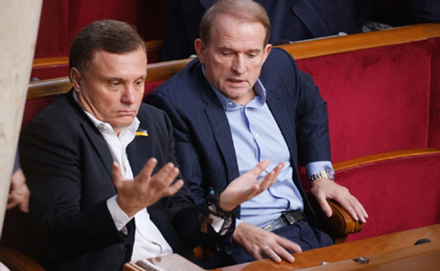 ОПЗЖ майже не голосує за законопроєкти щодо безпеки і оборони – ЧЕСНО