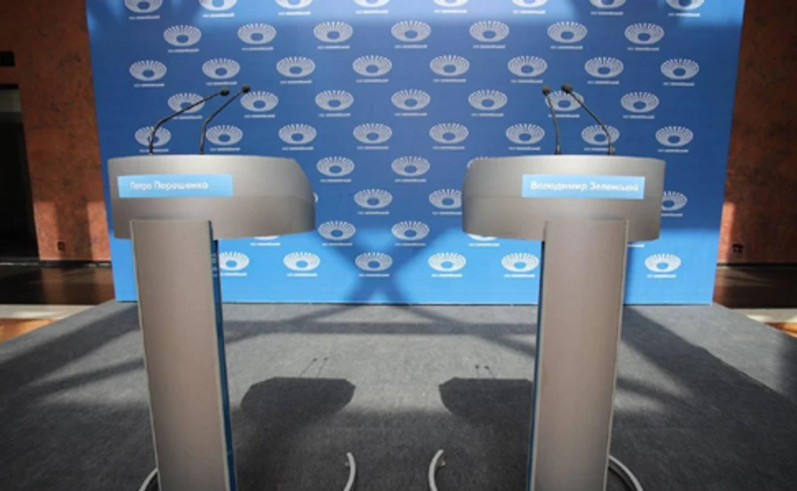 Порошенко приїхав на НСК і чекатиме на Зеленського