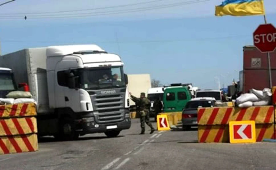 Запрет торговли с Крымом не коснется электрики и ряда продуктов