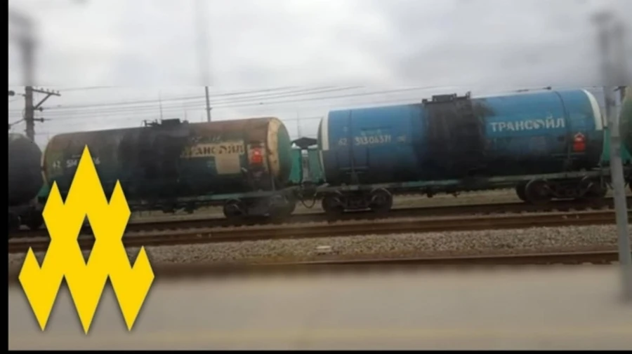 Партизани помітили жваві перевезення пального через Крим після атак дронів на російські НПЗ