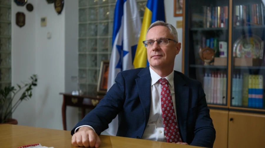 Посол Ізраїлю не підтвердив інформацію МЗС про передачу трофейної російської зброї Україні