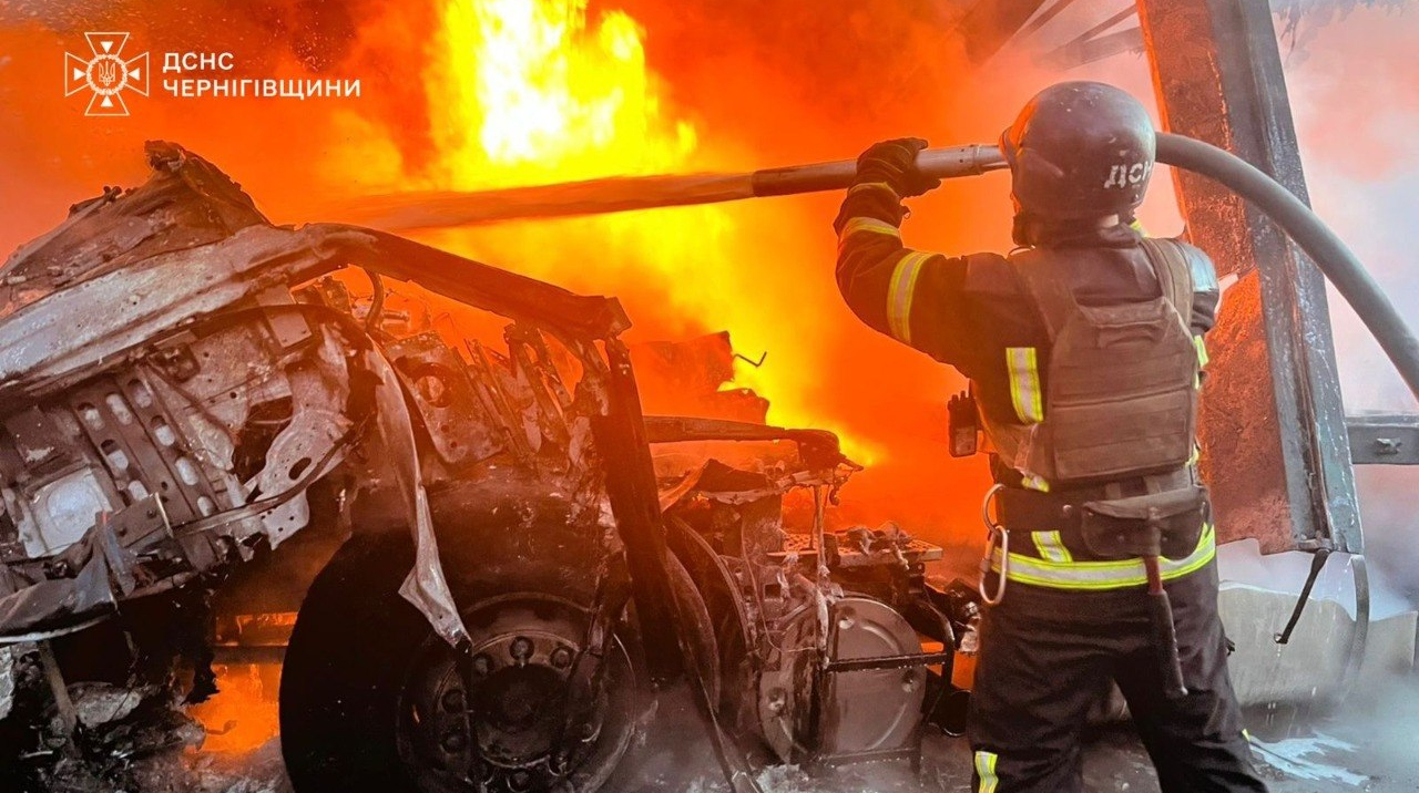 Russians attack company premises in Kharkiv Oblast and car park in Chernihiv Oblast: fires reported
