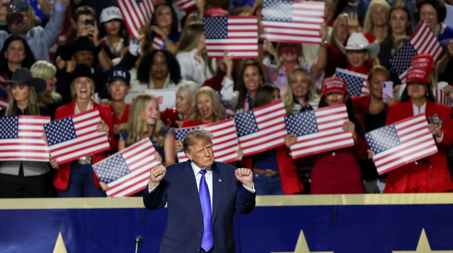 Трамп обещает раздать по $5000 всем взрослым американцам, если они проголосуют за республиканцев