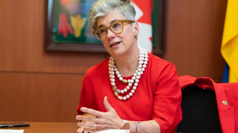 Война идет на многих фронтах, и один из них - отрицание Голодомора: Посол Канады Наталья Цмоць