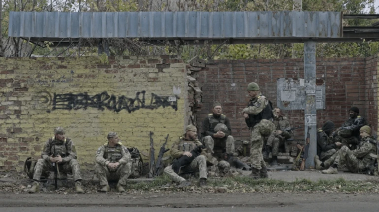 У Каннах спостерігають за людиною, яка бере до рук зброю. Рецензія на український фільм Militantropos