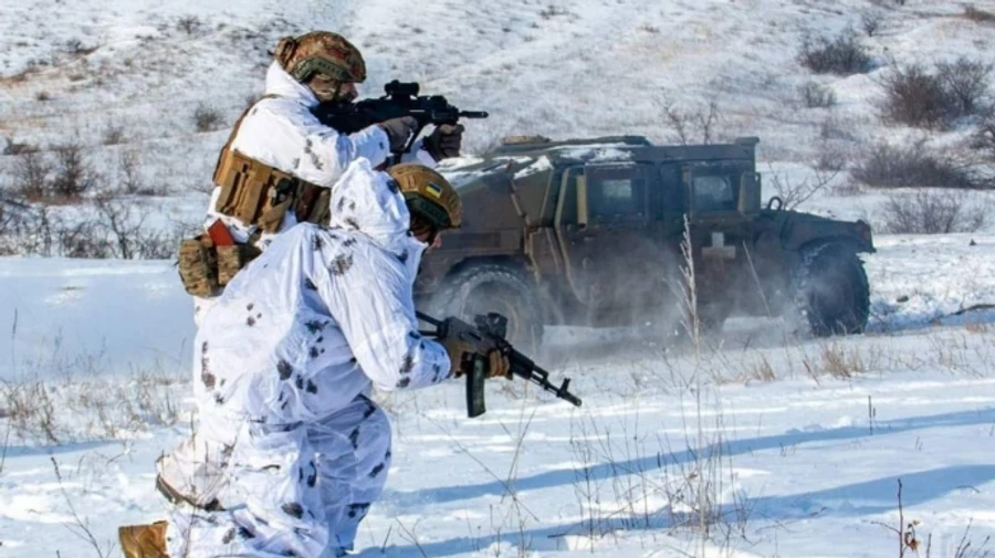 Українські воїни знищили ще понад 700 окупантів та 10 їхніх танків