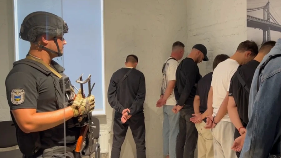 Фішингові сall-центри у Києві ошукали іноземців на мільйони гривень