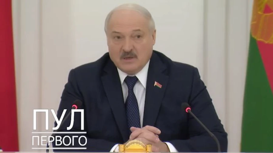 Лукашенко отправит в Казахстан роту своих миротворцев