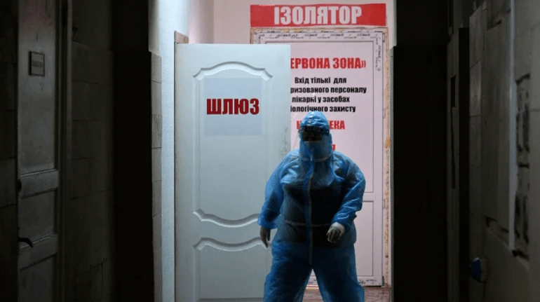 Главные новости понедельника и ночи: СМИ об утечке информации из СНБО, красные зоны