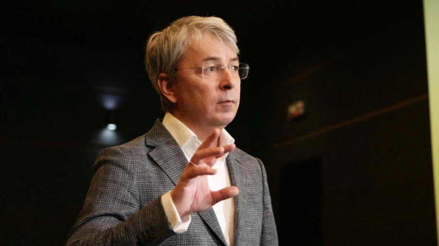 Ткаченко накликає гнів РНБО на російський центр, який присвоїв Тараса Шевченка