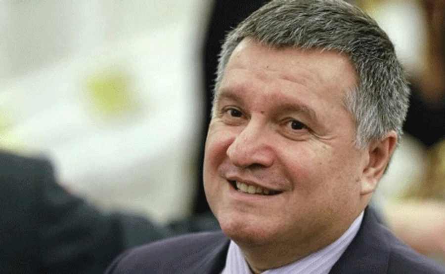 Выборы 2019: Тимошенко расхваливает Авакова