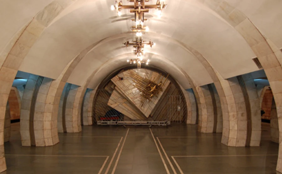 В Киеве минировали станцию метро на синей ветке