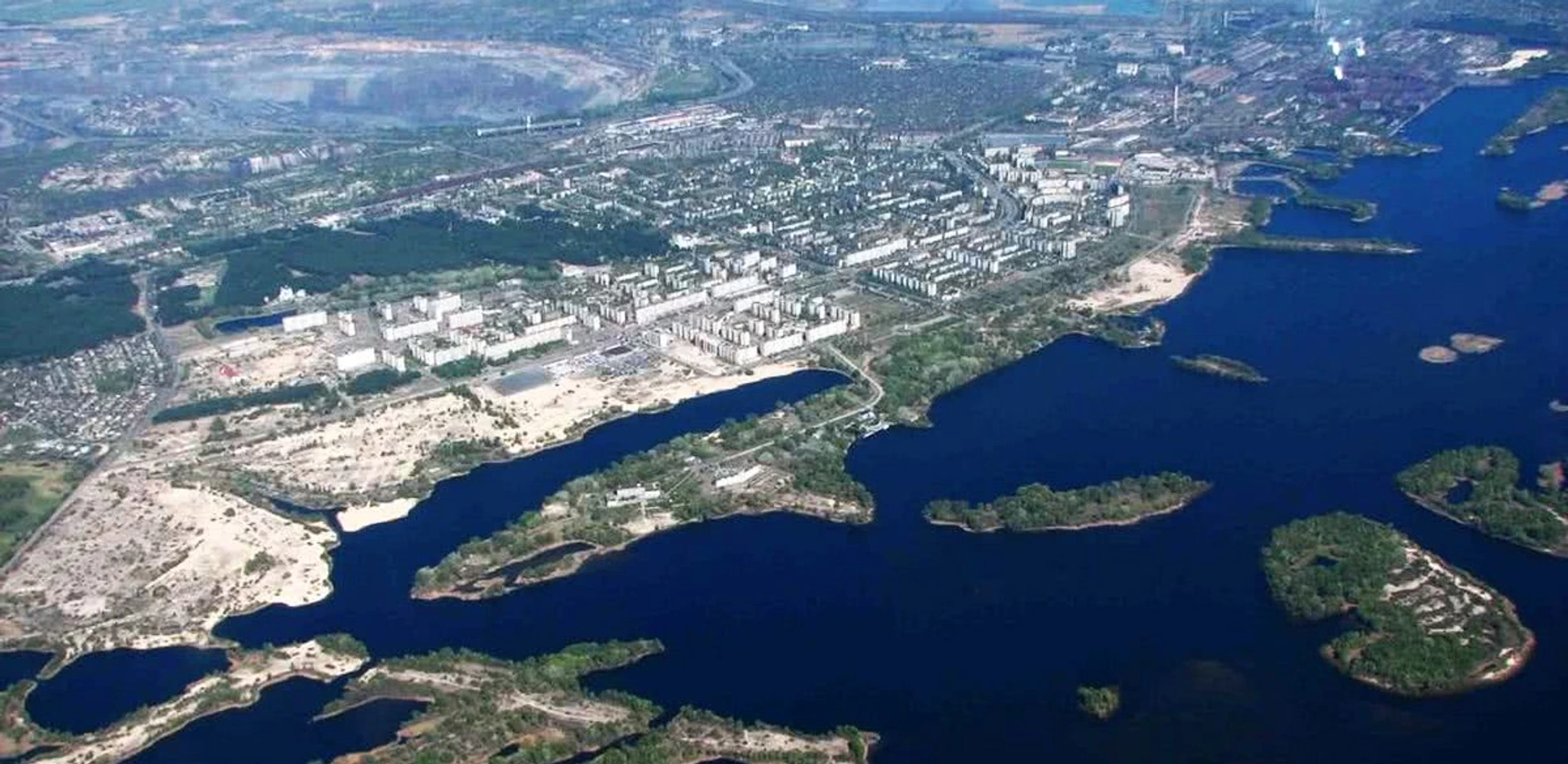 Как город Комсомольск объединился против села Горишни Плавни