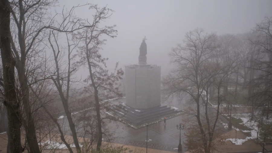 В Украине удержится довольно теплая погода, на дорогах гололедица