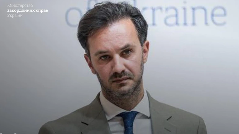 Україна відреагувала на заборону українських медіа в Угорщині