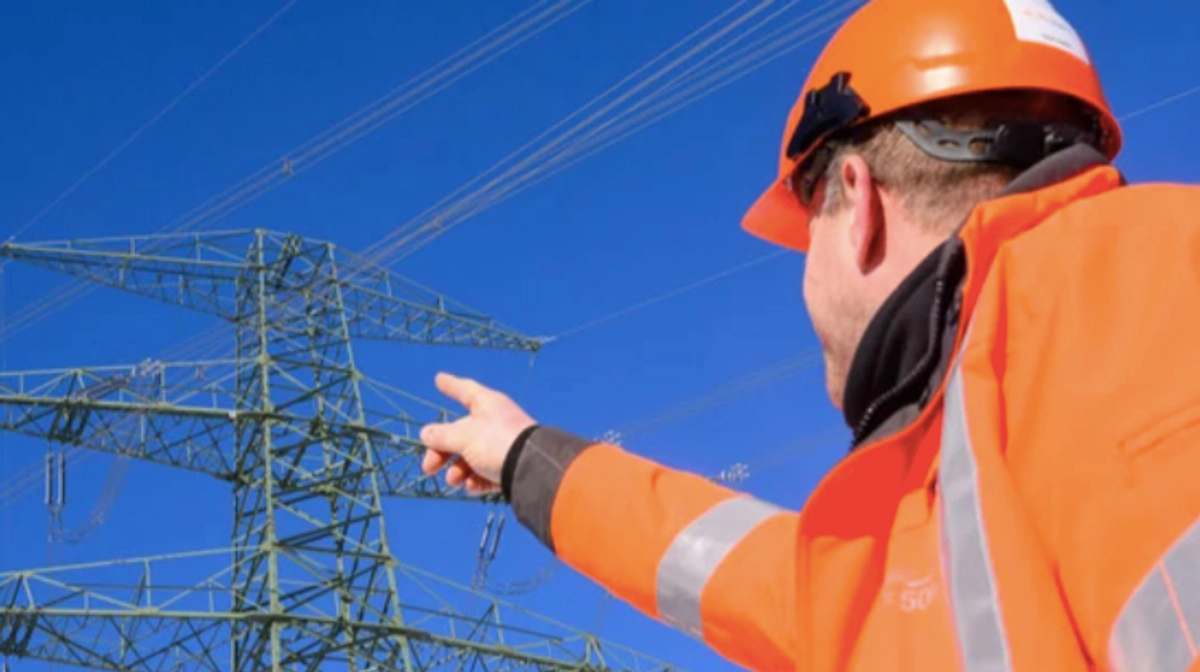 Power engineers restore power to over 10,000 consumers in Odesa Oblast after Russian attacks