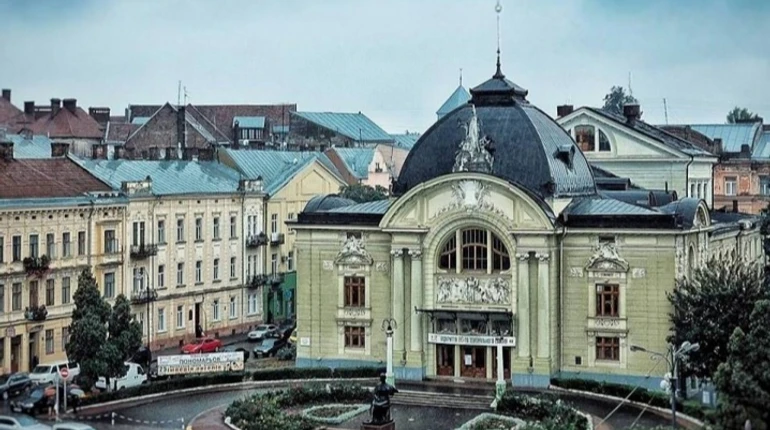 Черновицкий драмтеатр отреставрируют и сделают инклюзивным