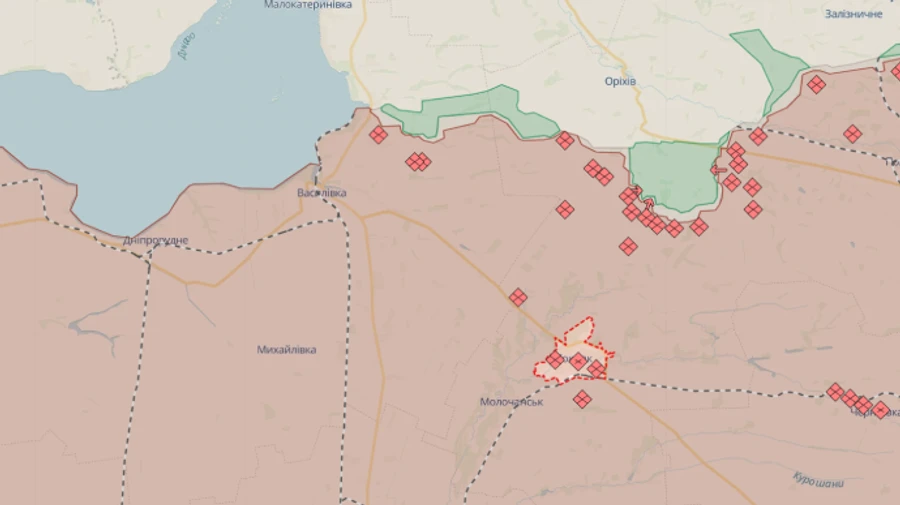 Explosions ring out in occupied city of Tokmak