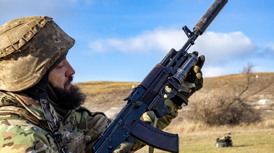 Російські війська незначно просунулися на двох напрямках – ISW